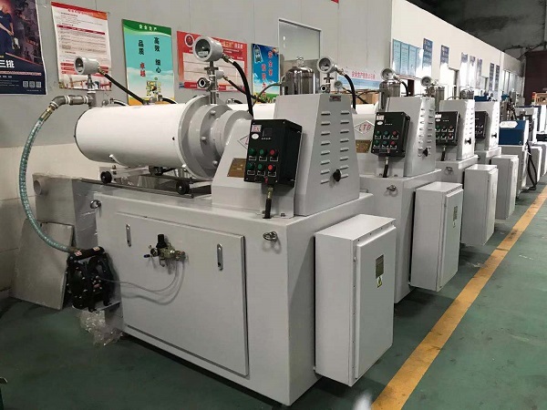 100L、50L大流量盤式砂磨機，8臺大家伙出貨啦！